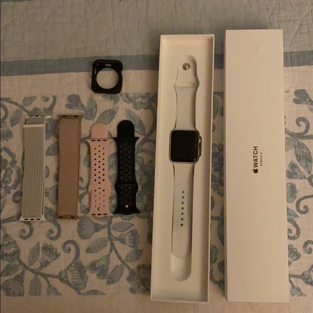 COPY - Apple Watch Series 3 42mm